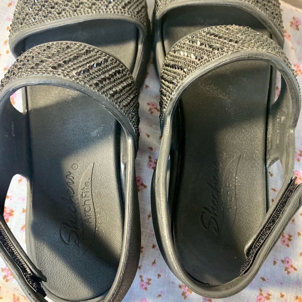 Sketchers Foamies Arch Fit Black Rhinestone Sandals - Picture 9 of 12